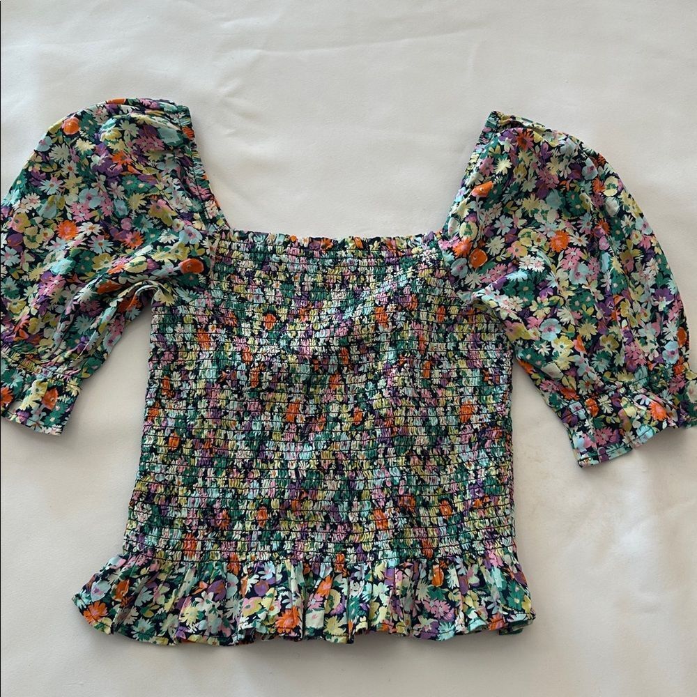 GAP Multicolor Floral Smocked Blouse size medium - Picture 8 of 8